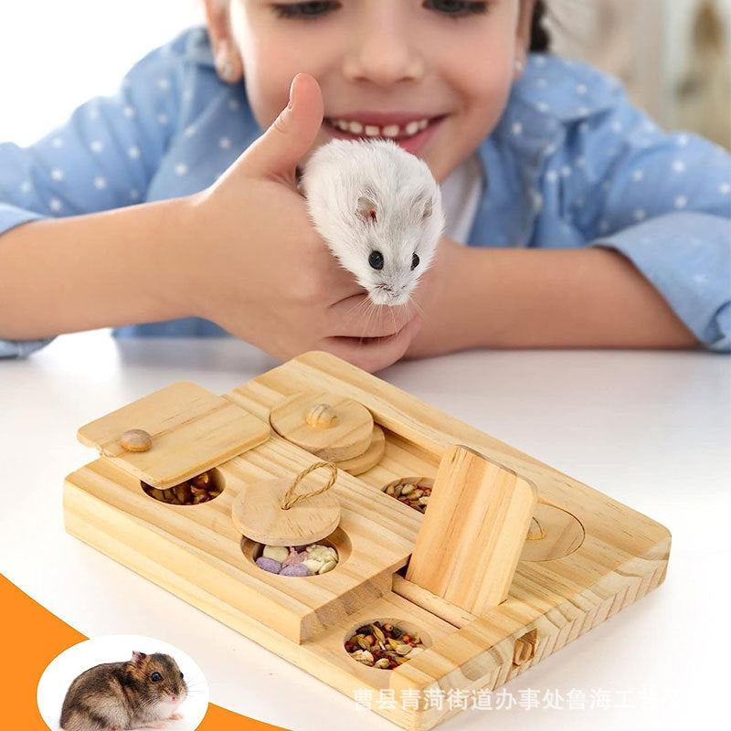Solid wood hamster foraging toy feeder, wooden hamster feeder, Golden Silk bear hamster hidden snack plate